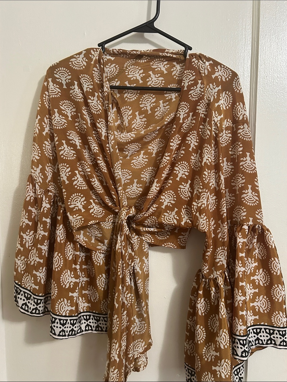 Elan Brown and White Tie-Front Printed Blouse